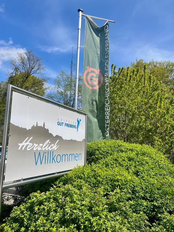 Golf-Appartement Gleisdorf Extérieur photo